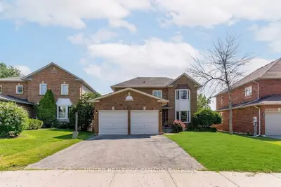 Detached in Newmarket
