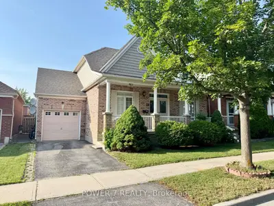 28 Cliveden Place, Markham, On L6c 2s4