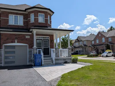 Semi-Detached in Newmarket