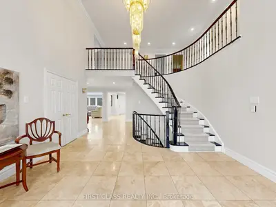 9 Westpoint Court, Richmond Hill, On L4b 2v6