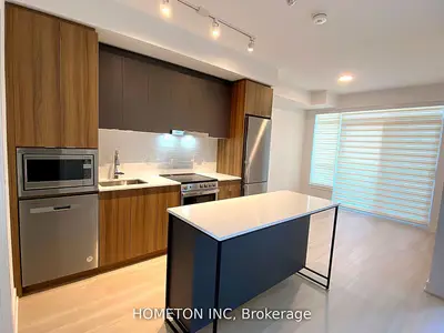 Condo Apartment in Vaughan