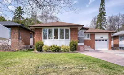 Detached in Richmond Hill