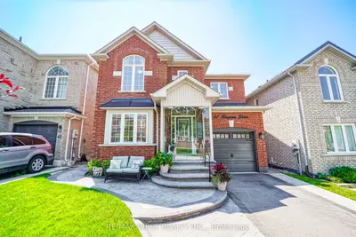 41 Knapton Drive, Newmarket, On L3x 3a9