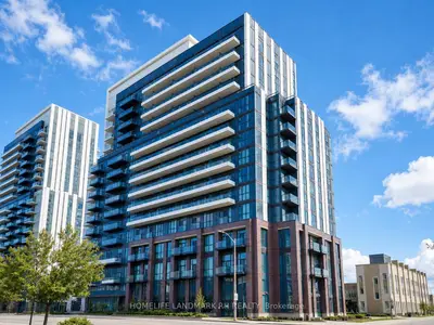 Condo Apartment in Vaughan