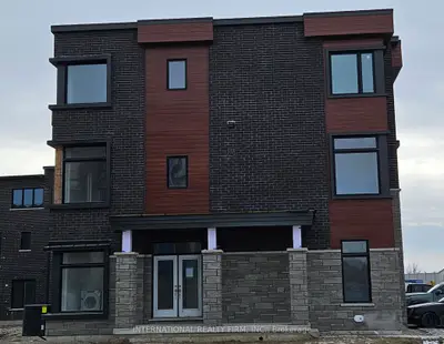Att/Row/Townhouse in Vaughan