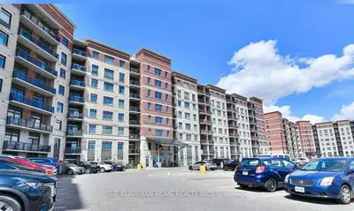 Condo Apartment in Markham