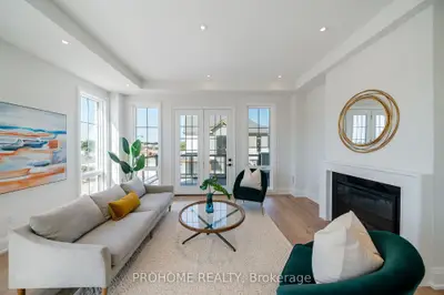 Att/Row/Townhouse in Markham