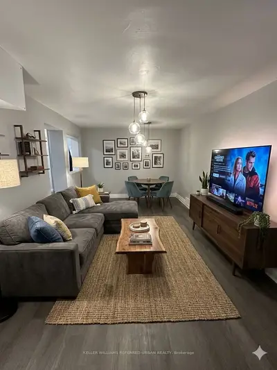 Store W Apt/Office in Richmond Hill
