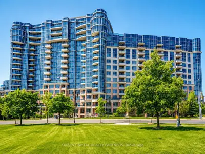 Condo Apartment in Markham