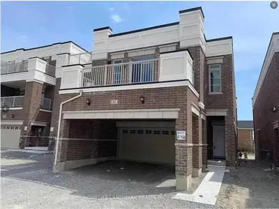 Att/Row/Townhouse in Markham