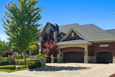 2 Beau Court, Aurora, On L4g 0h4