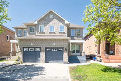 Semi-Detached in Vaughan