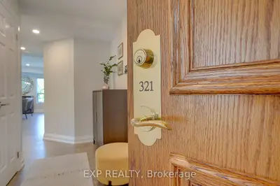 900 Bogart Mill Trail 321, Newmarket, On L3y 8v5