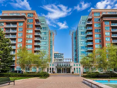 Condo Apartment in Markham