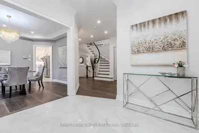Detached in Richmond Hill