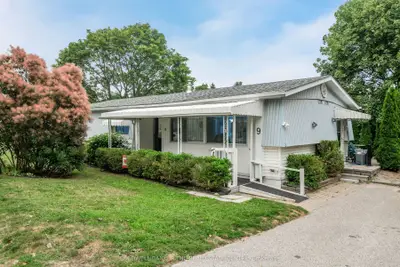 9 Hawthorne Drive, Innisfil, On L9s 1p7