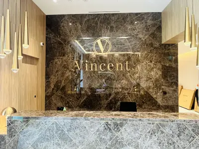 Condo Apartment in Vaughan