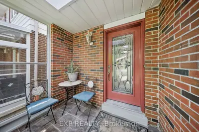 171 Simonston Boulevard, Markham, On L3t 4m1