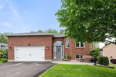 Detached in Georgina