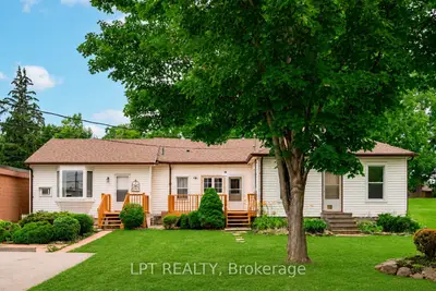 Detached in Brock