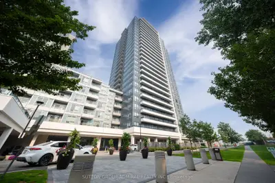 Condo Apartment in Vaughan