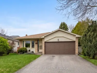 Detached in Newmarket