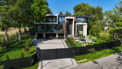 35 Riverside Boulevard, Vaughan, On L4j 1h5