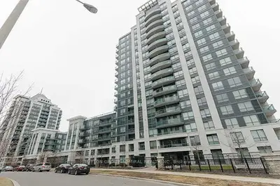 Condo Apartment in Vaughan
