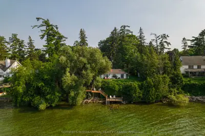 104 Hedge Road, Georgina, On L0e 1r0