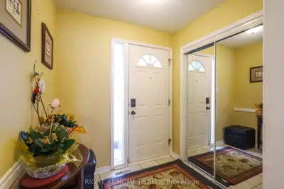 31 Stargell Crescent, Markham, On L3p 4j7