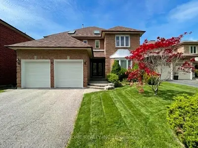 Detached in Richmond Hill