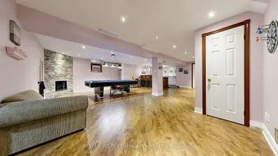32 Soho Crescent Basement, Markham, On L3p 7h7