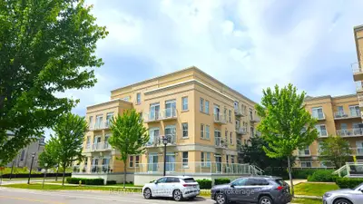 Condo Apartment in Markham