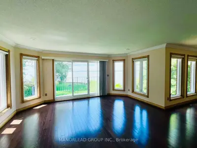 42 Metropolitan Crescent, Georgina, On L4p 1l5
