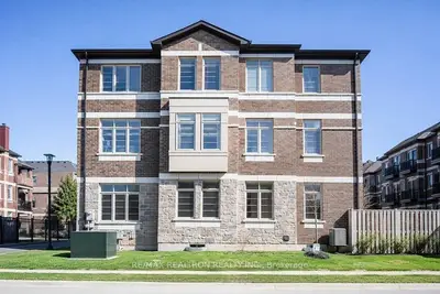 Att/Row/Townhouse in Markham