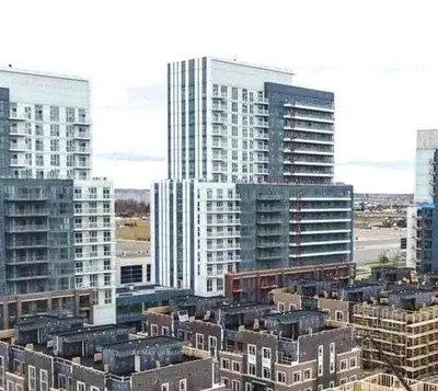 Condo Apartment in Vaughan