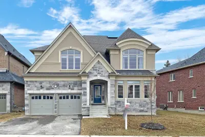Detached in Newmarket