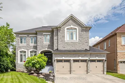 Detached in Richmond Hill