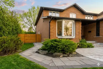 Detached in Markham