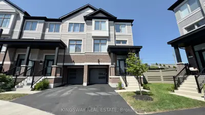 Att/Row/Townhouse in New Tecumseth