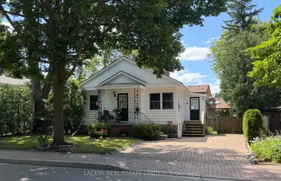 82 Mill Street, Richmond Hill, On L4c 4a7