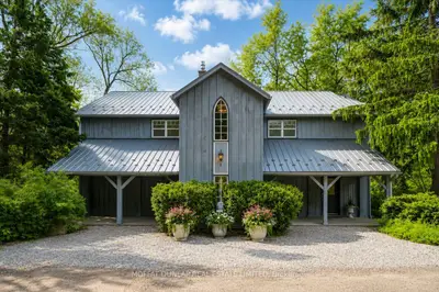 15 Laskay Lane, King, On L7b 1k4