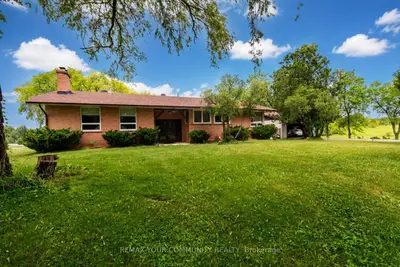 2950 17th Side Road, King, On L7b 1a3