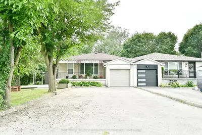 2 Robinson Street, Markham, On L3p 1n4