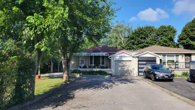 2 Robinson Street, Markham, On L3p 1n4