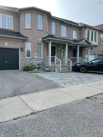 47 Waterton Crescent, Richmond Hill, On L4b 4l2