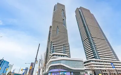 Co-op Apartment in Vaughan