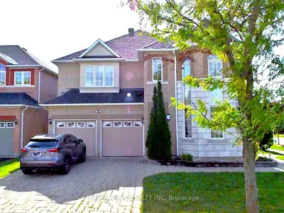 Detached in Richmond Hill