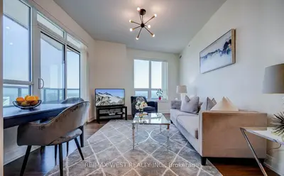 Condo Apartment in Markham