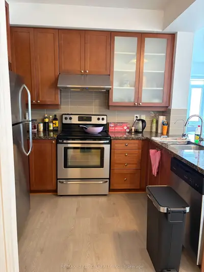 Condo Apartment in Markham